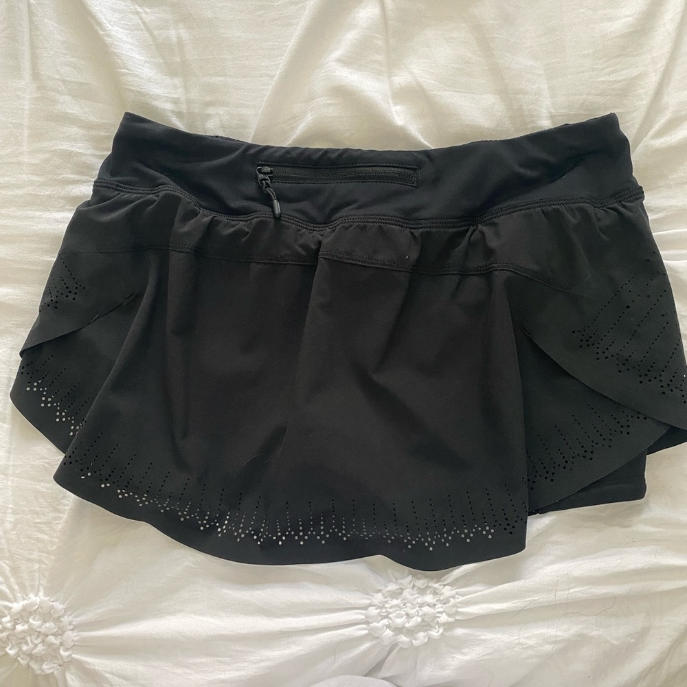 Lulu Lemon Black Skort Size 4